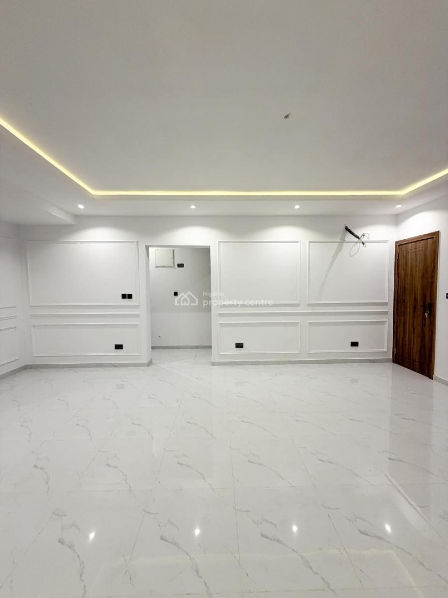 Specious 2 Bedrooms Apartment with Bq Available, Ikate, Lekki, Lagos, Flat / Apartment for Sale