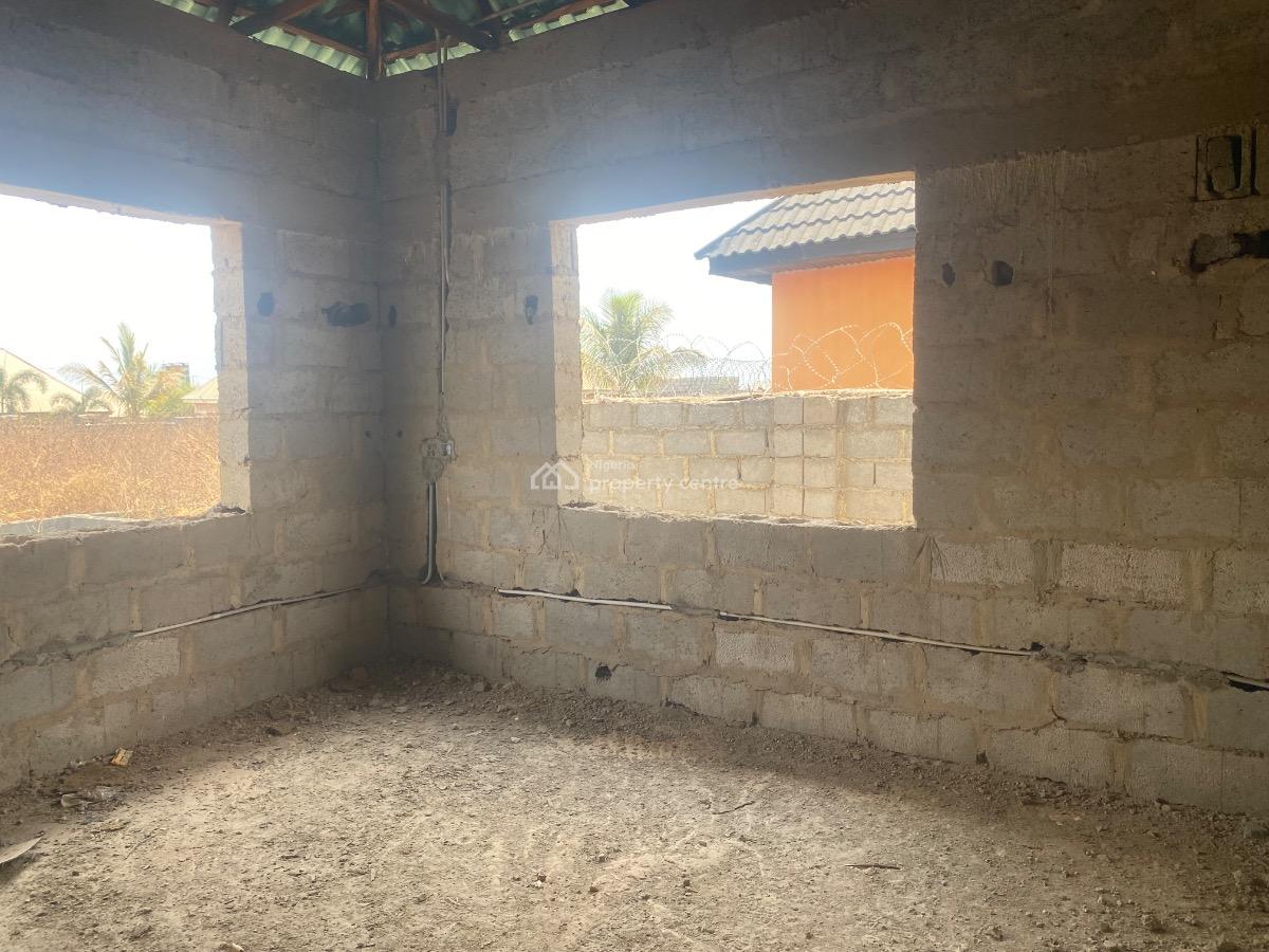 Distress and Spacious 3 Bedroom Bungalow, Opposite Immigration Hq, G.r.a Gbessa Off Airport Road, Kyami, Abuja, Detached Bungalow for Sale