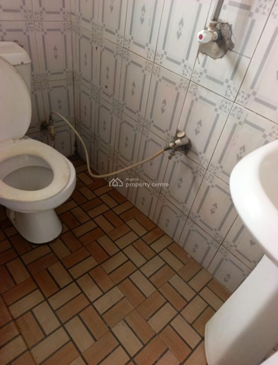 Well Maintained 4 Units of 3 Bedroom Flat All En Suite, Magodo, Lagos, Block of Flats for Sale