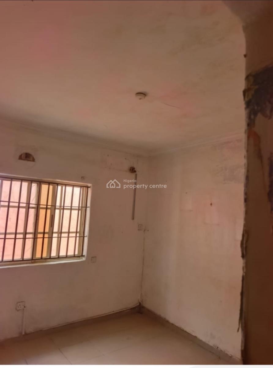 Well Maintained 4 Units of 3 Bedroom Flat All En Suite, Magodo, Lagos, Block of Flats for Sale