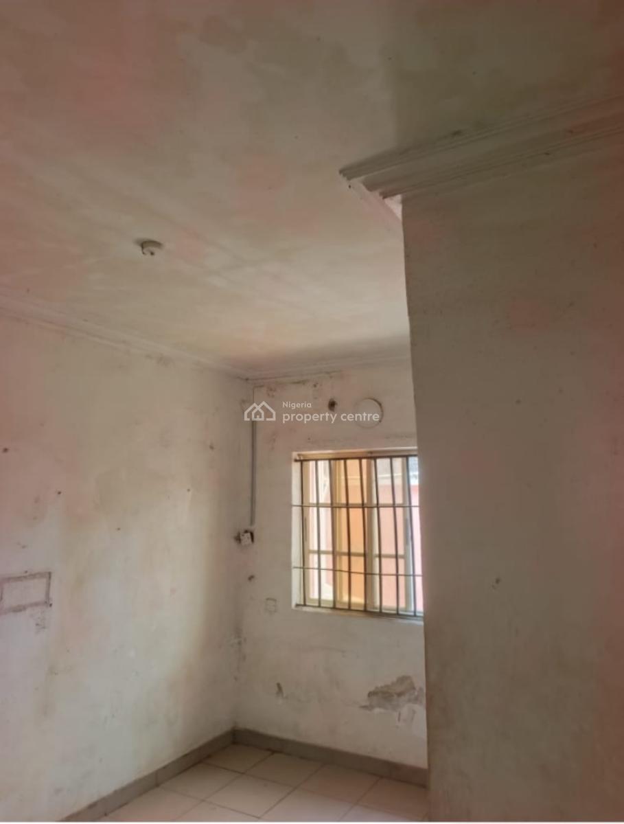 Well Maintained 4 Units of 3 Bedroom Flat All En Suite, Magodo, Lagos, Block of Flats for Sale