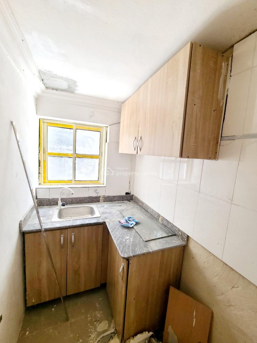 Newly Renovated Mini Flat/a Room & Parlour, Bera Estate, Chevron Drive, Lekki, Lagos, Mini Flat (room and Parlour) for Rent