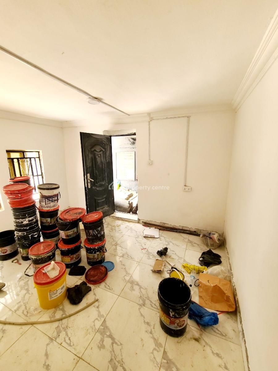 Newly Renovated Mini Flat/a Room & Parlour, Bera Estate, Chevron Drive, Lekki, Lagos, Mini Flat (room and Parlour) for Rent