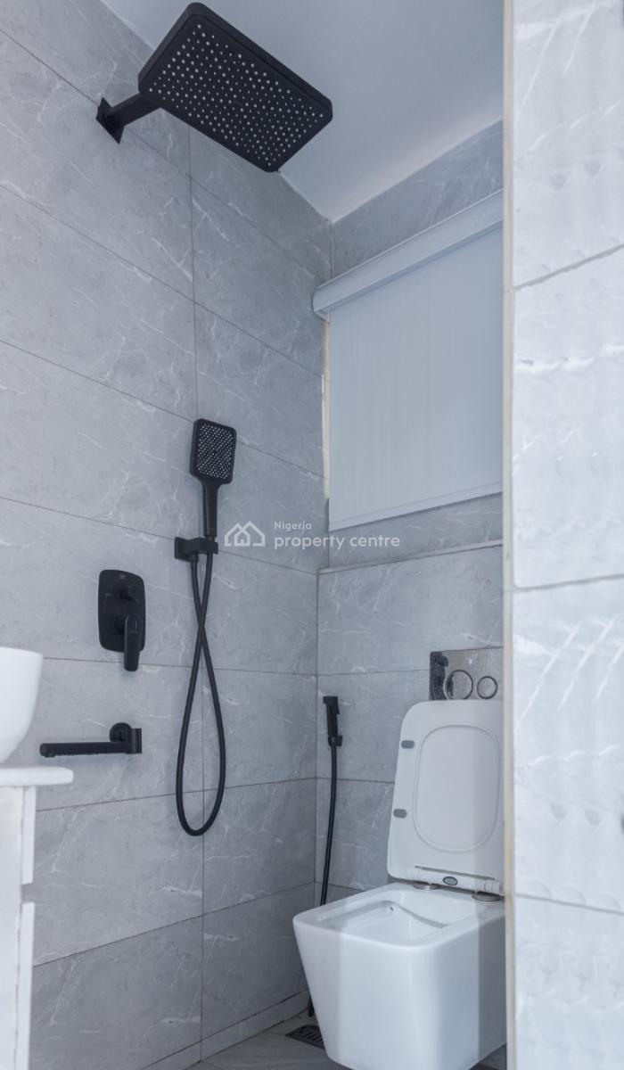 Luxury 1 Bedroom, 24 Sariyu Street, Sabo, Yaba, Lagos, Mini Flat (room and Parlour) Short Let