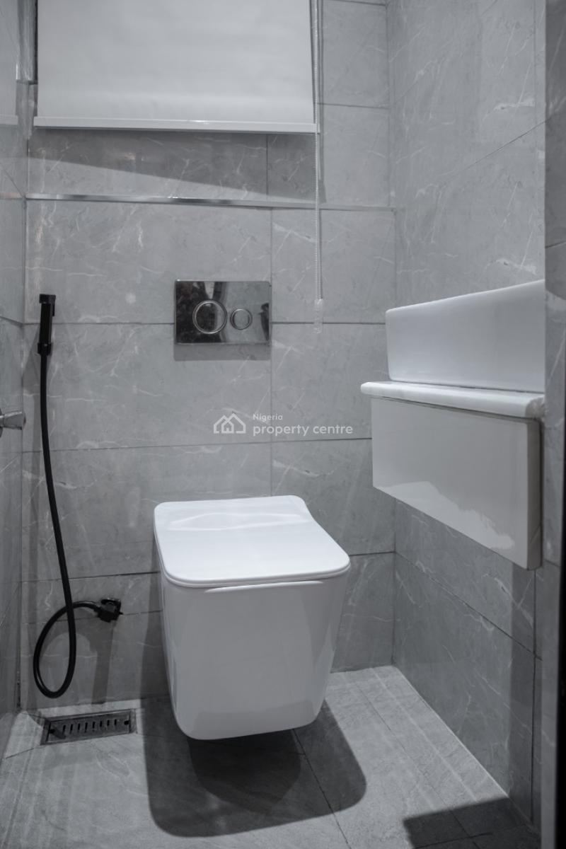 Luxury 1 Bedroom, 24 Sariyu Street, Sabo, Yaba, Lagos, Mini Flat (room and Parlour) Short Let