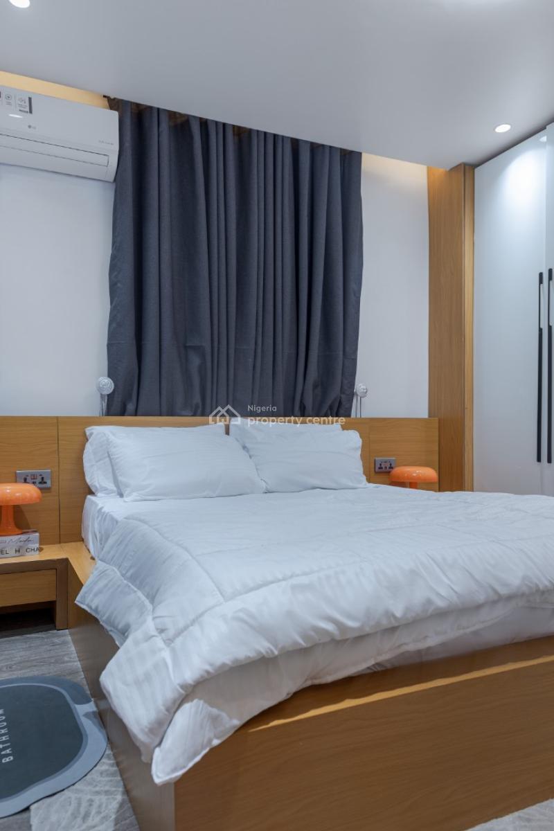 Luxury 1 Bedroom, 24 Sariyu Street, Sabo, Yaba, Lagos, Mini Flat (room and Parlour) Short Let