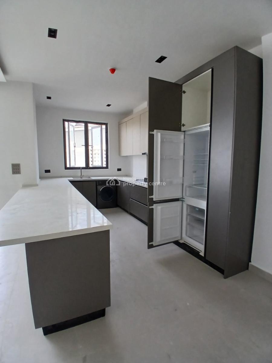 2 Bedroom Apartment, Lekki Phase 1, Lekki, Lagos, Flat / Apartment for Sale
