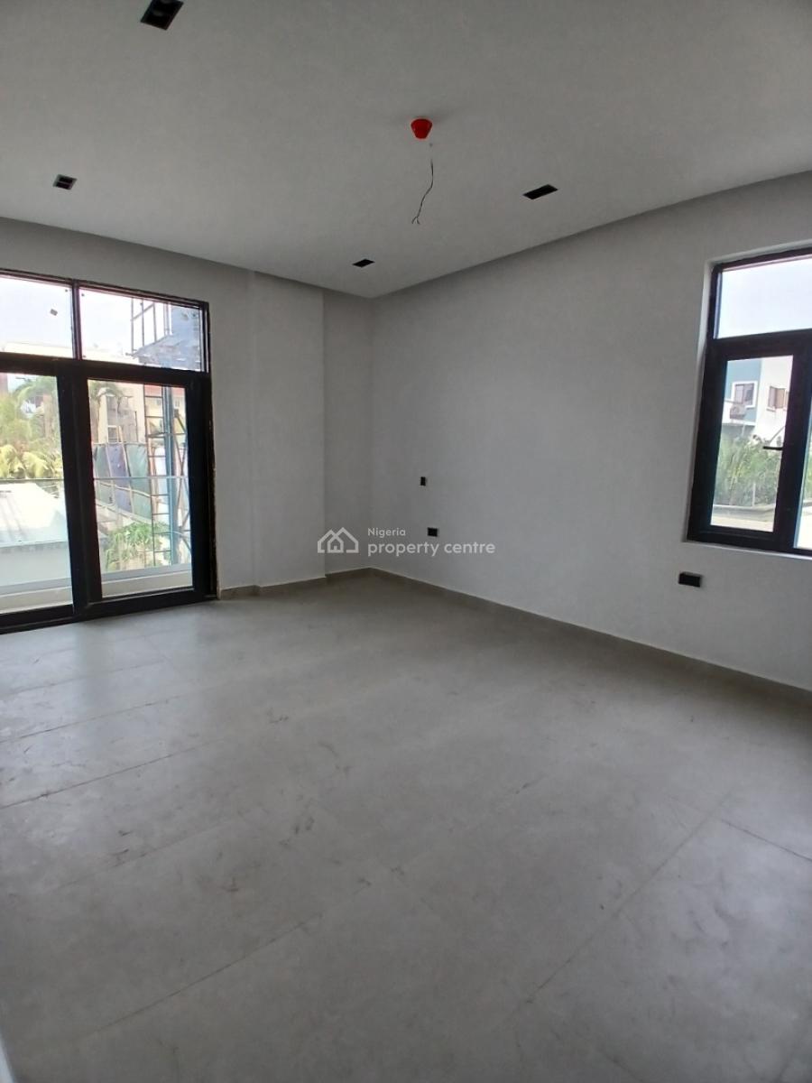 2 Bedroom Apartment, Lekki Phase 1, Lekki, Lagos, Flat / Apartment for Sale