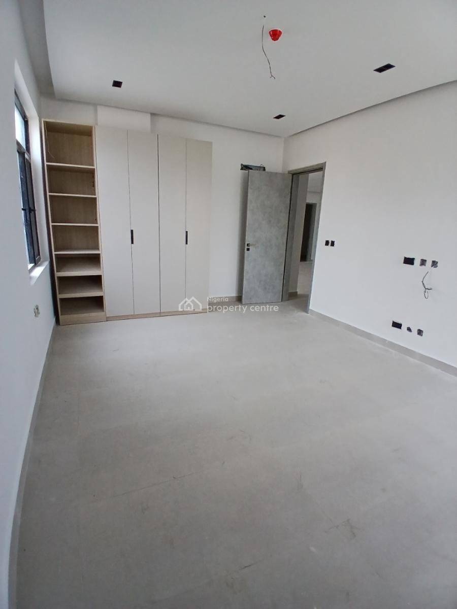 2 Bedroom Apartment, Lekki Phase 1, Lekki, Lagos, Flat / Apartment for Sale