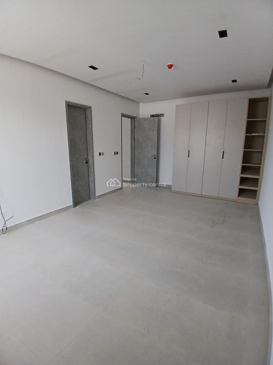 2 Bedroom Apartment, Lekki Phase 1, Lekki, Lagos, Flat / Apartment for Sale