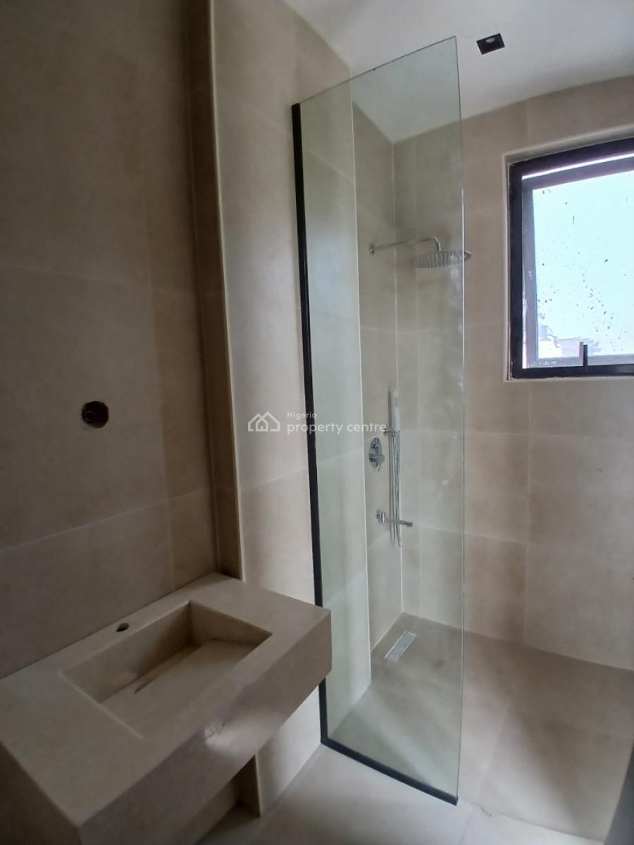 2 Bedroom Apartment, Lekki Phase 1, Lekki, Lagos, Flat / Apartment for Sale