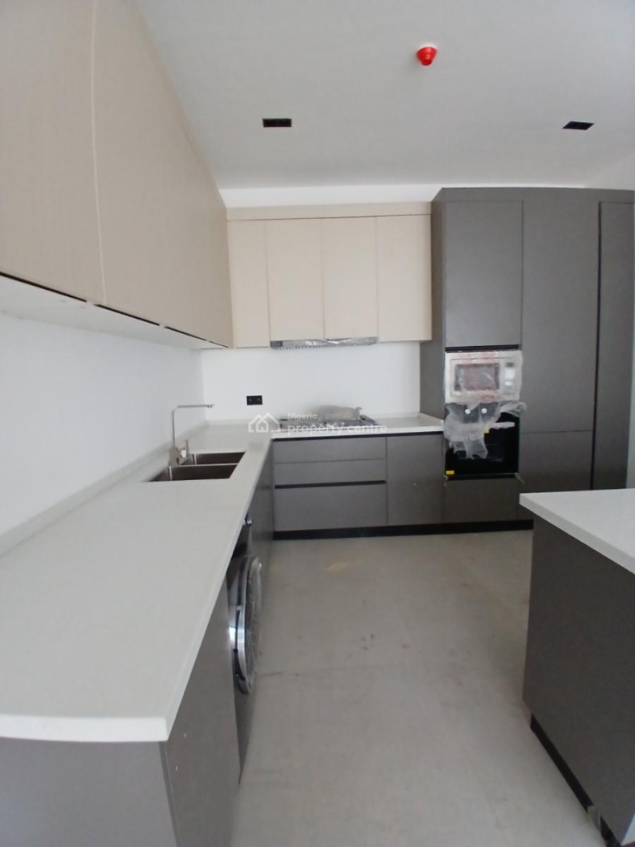 3 Bedrooms, Lekki Phase 1, Lekki, Lagos, Flat / Apartment for Sale