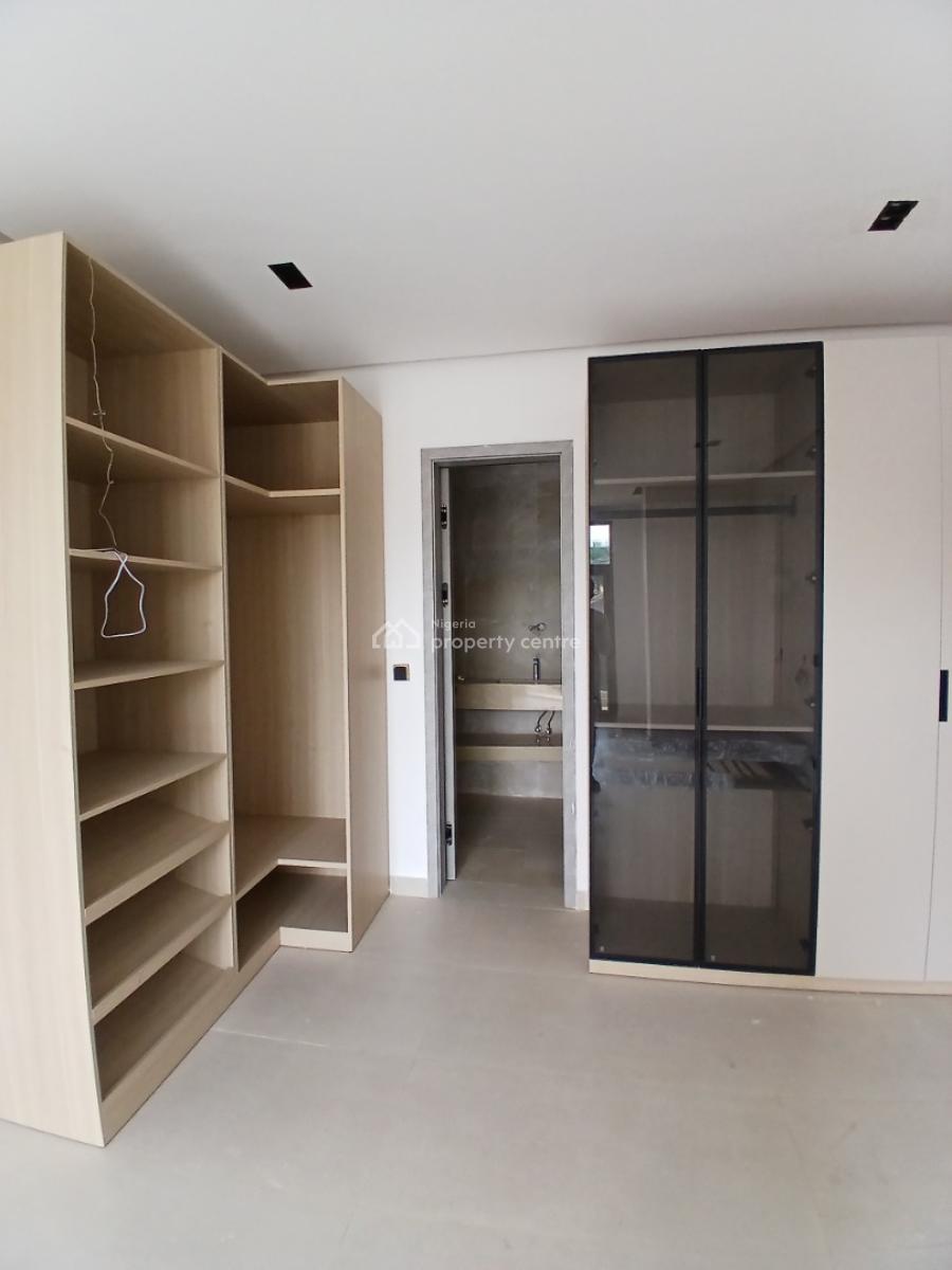 3 Bedrooms, Lekki Phase 1, Lekki, Lagos, Flat / Apartment for Sale