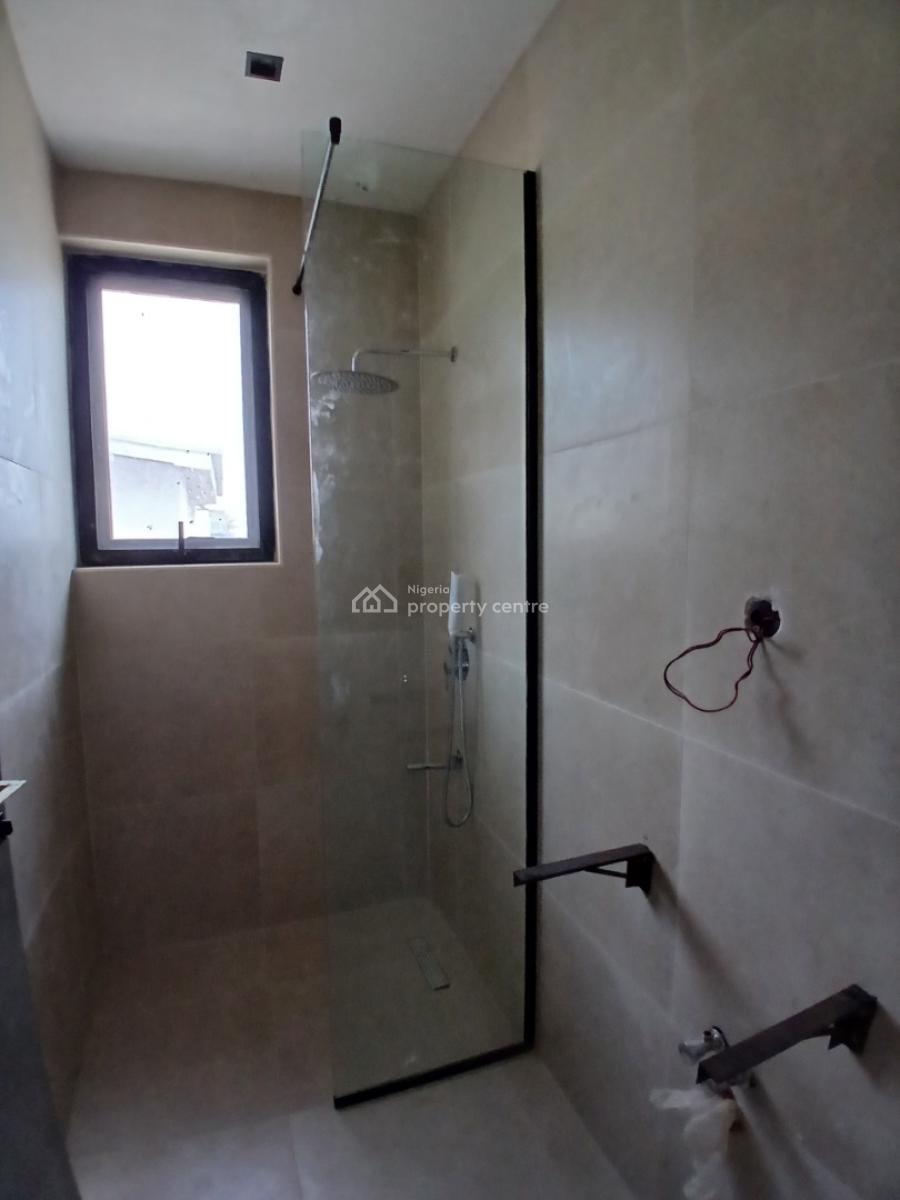 3 Bedrooms, Lekki Phase 1, Lekki, Lagos, Flat / Apartment for Sale