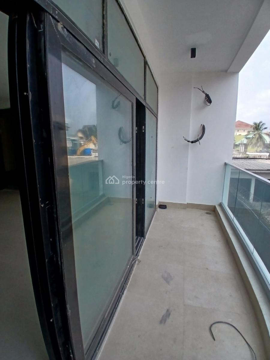 3 Bedrooms, Lekki Phase 1, Lekki, Lagos, Flat / Apartment for Sale