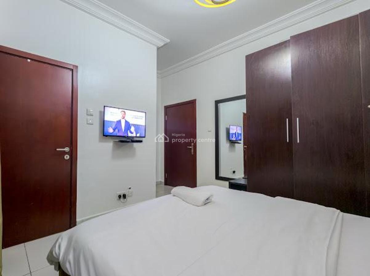 Furnished Luxury 2 Bedroom Flat, Admiralty Way, Lekki Phase 1, Lekki, Lagos, Flat / Apartment for Rent