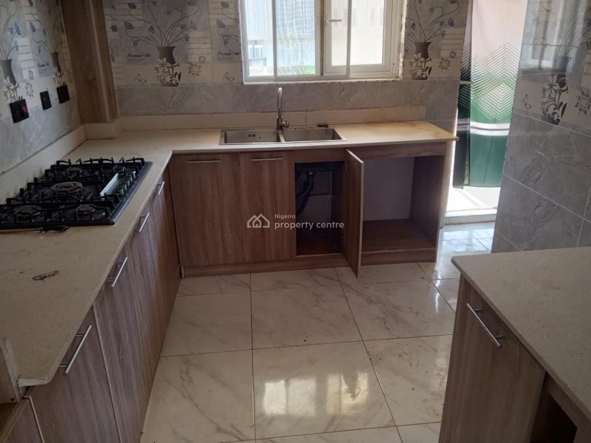 Three Bedroom Flat Ensuite with 2 Exclusive Sit in Balconies, Lekki, Lagos, Flat / Apartment for Rent