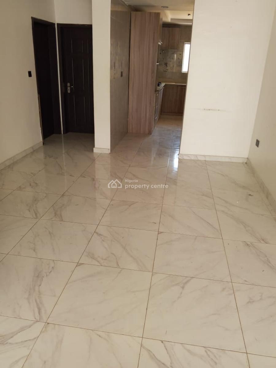 Three Bedroom Flat Ensuite with 2 Exclusive Sit in Balconies, Lekki, Lagos, Flat / Apartment for Rent