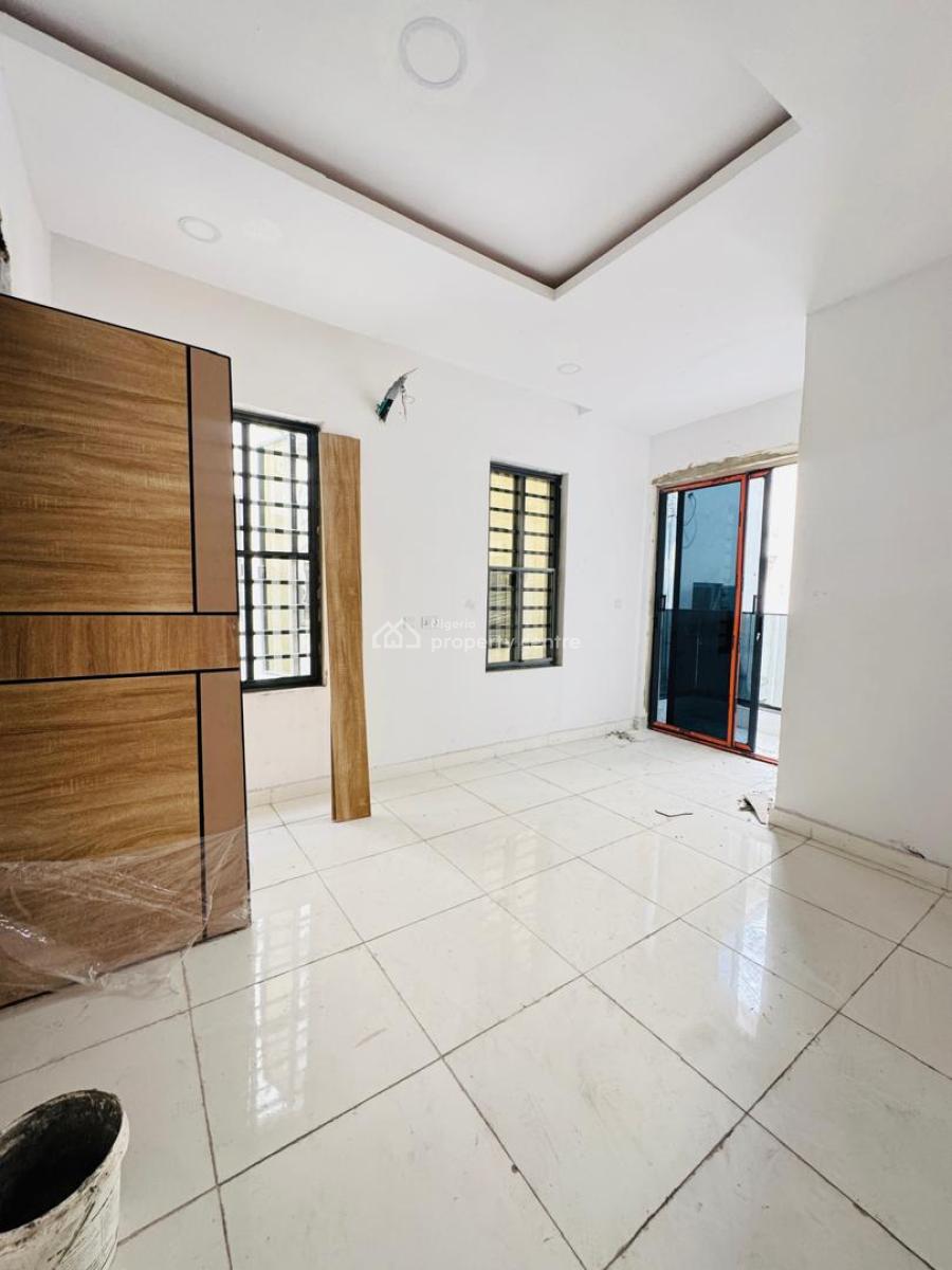 2 Bedroom Flat, Off Domino Pizza, Ologolo, Lekki, Lagos, Flat / Apartment for Rent