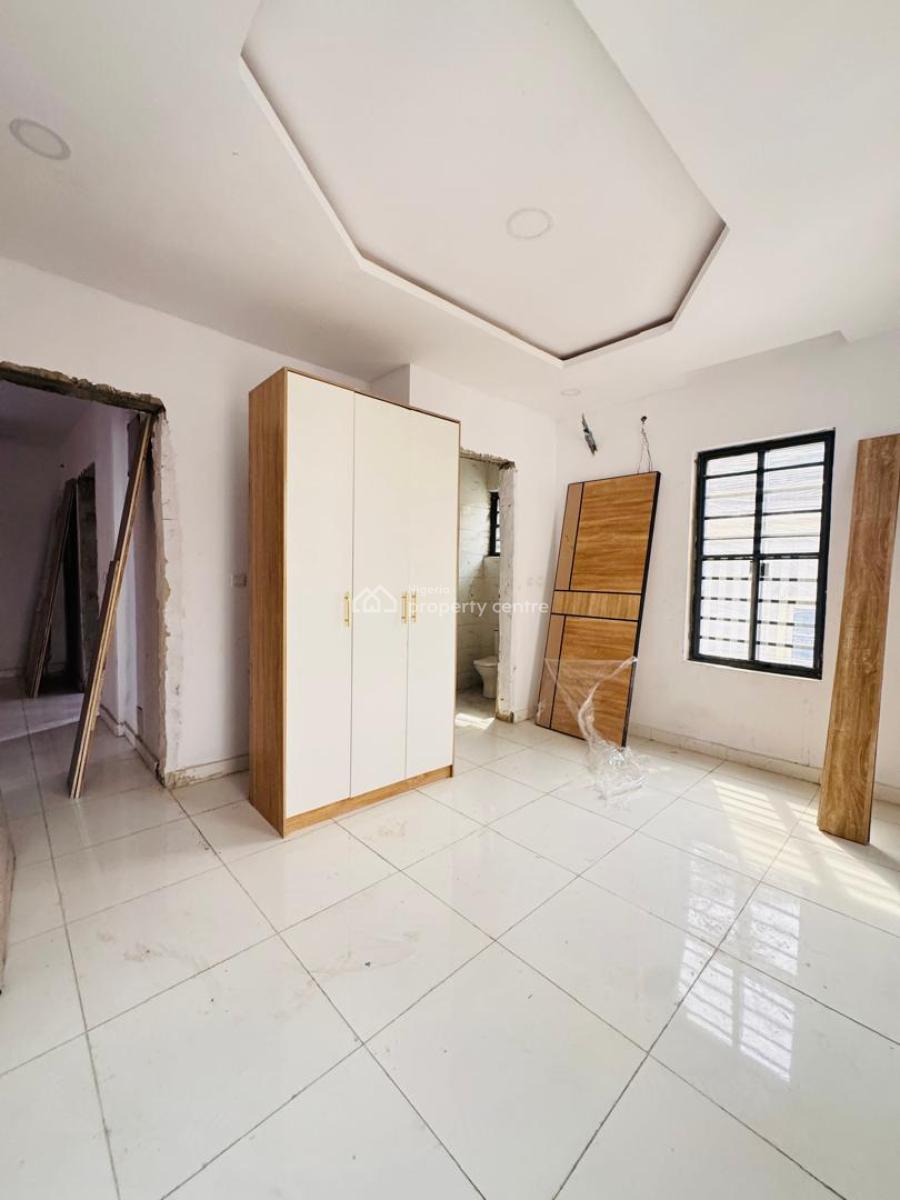 2 Bedroom Flat, Off Domino Pizza, Ologolo, Lekki, Lagos, Flat / Apartment for Rent