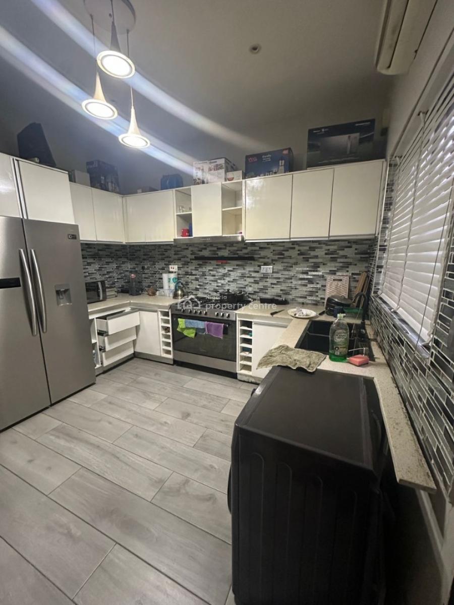 Clean 4-bedroom Terrace House with Bq, Lekki, Lagos, Terraced Duplex for Rent