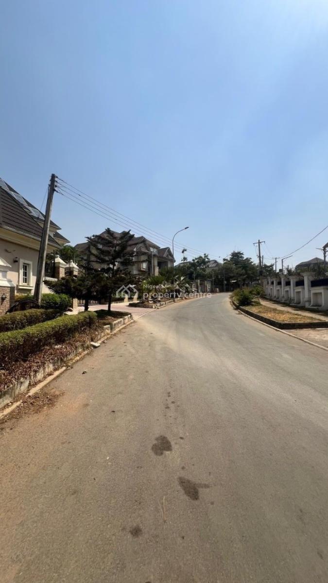 7 Bedroom Duplex, Guzape District, Abuja, Semi-detached Duplex for Sale