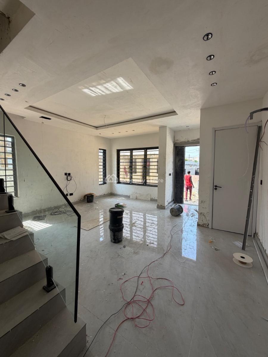Newly Built 3 Bedrooms Maisonette with Bq, Lekki Phase One, Lekki Phase 1, Lekki, Lagos, Flat / Apartment for Sale