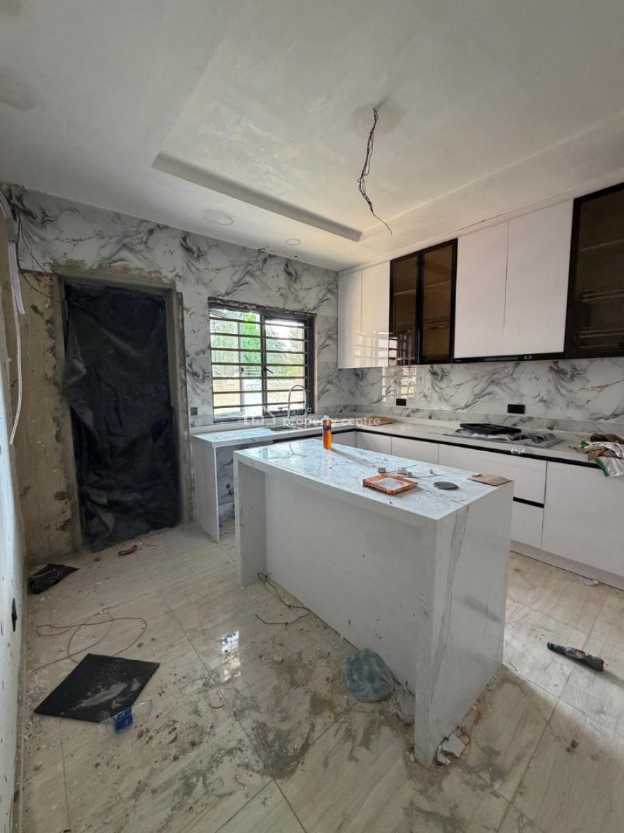 Newly Built 3 Bedrooms Maisonette with Bq, Lekki Phase One, Lekki Phase 1, Lekki, Lagos, Flat / Apartment for Sale