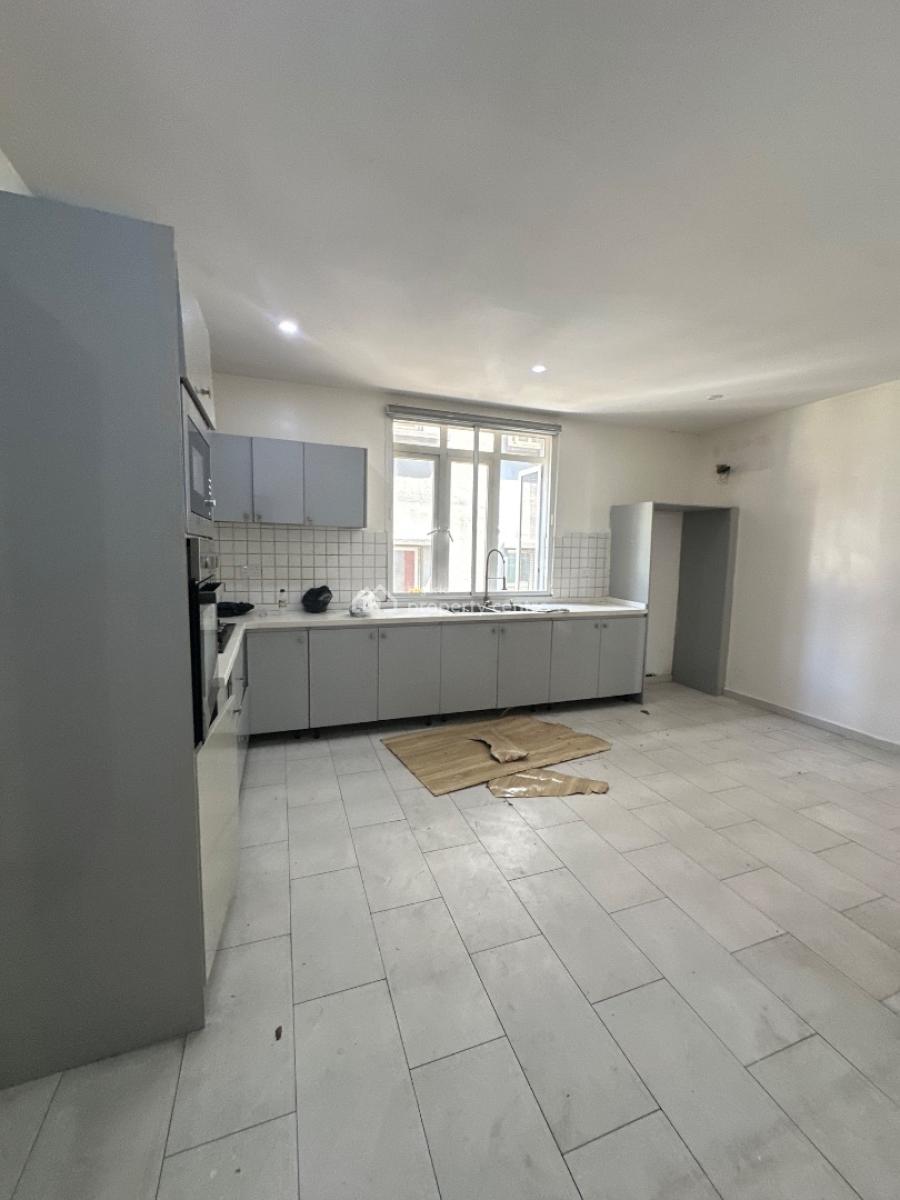 Nicely Built 3 Bedroom Apartment with Bq, Pool & Gym, Victoria Island (vi), Lagos, Flat / Apartment for Rent