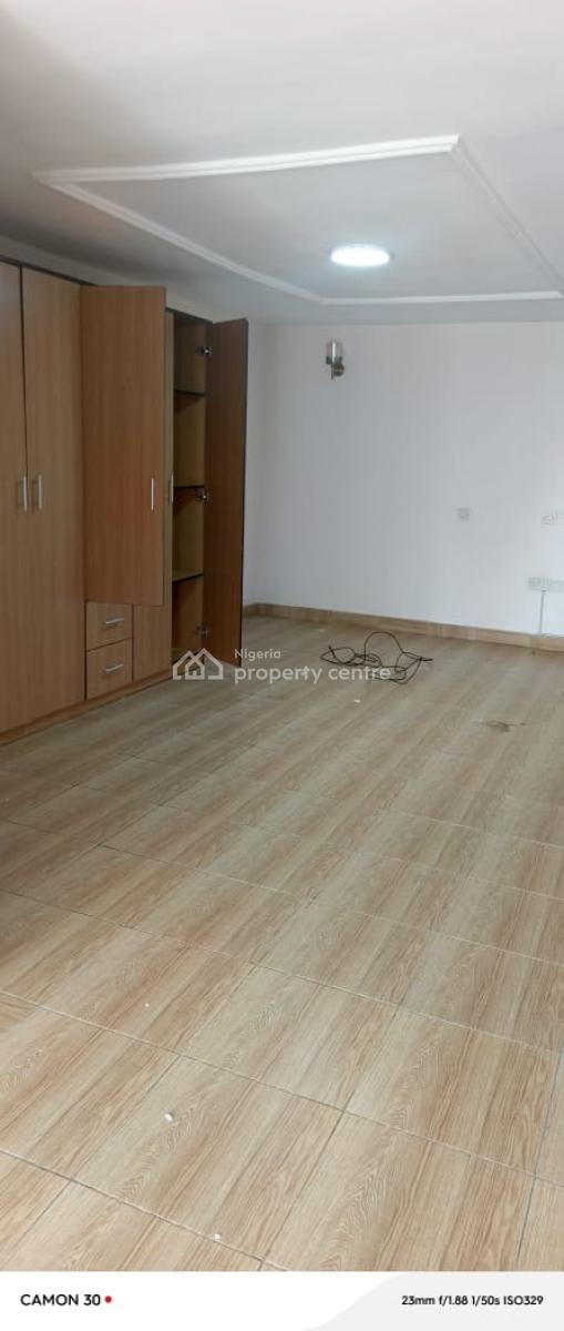 Serviced 1 Bedroom Penthouse, Lekki Phase One, Lekki, Lagos, Flat / Apartment for Rent