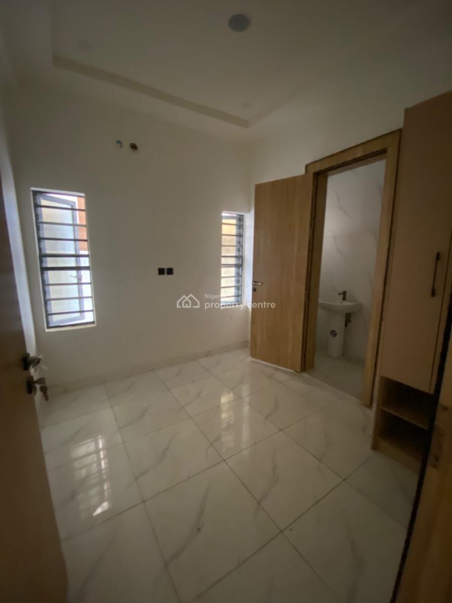 Elegant 4 Bedroom Semi-detached with Bq, Chevron, Lekki, Lagos, Semi-detached Duplex for Sale