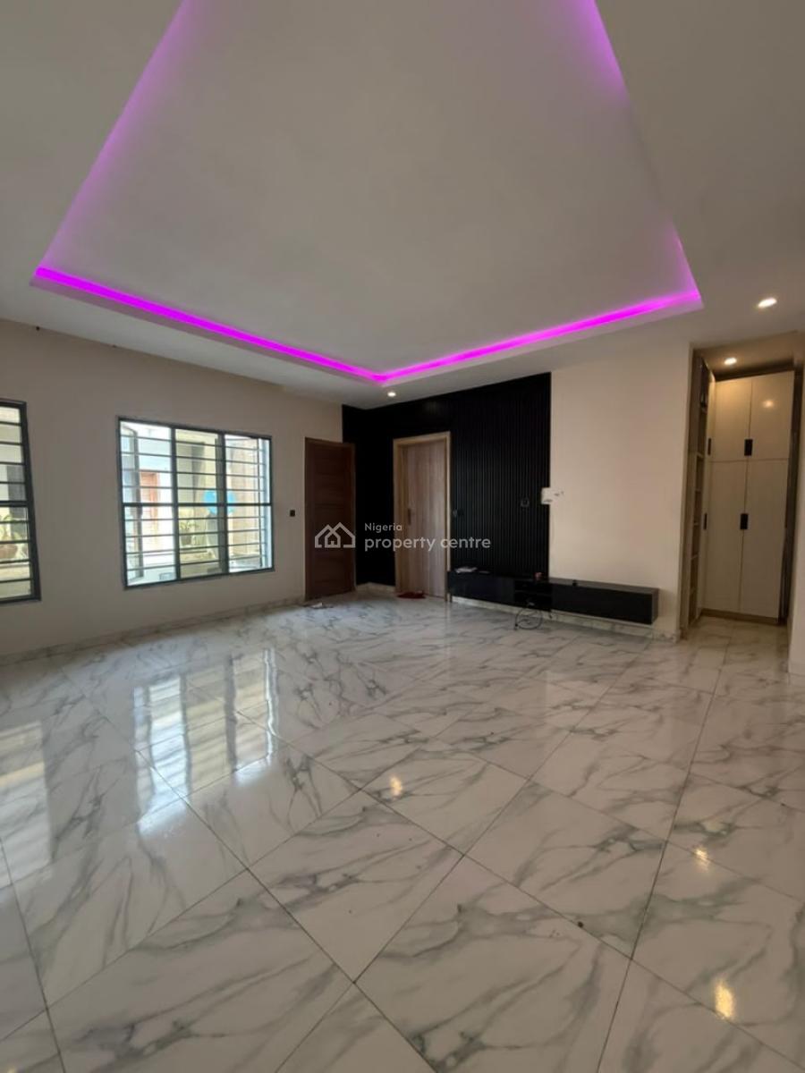 Masters Bedroom Sharing Kitchen, Orchid Road, Lekki, Lagos, Flat / Apartment for Rent