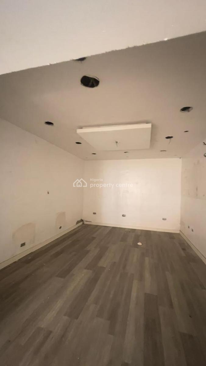 Upper-floor Commercial Space, Lekki Phase 1, Lekki, Lagos, Commercial Property for Rent