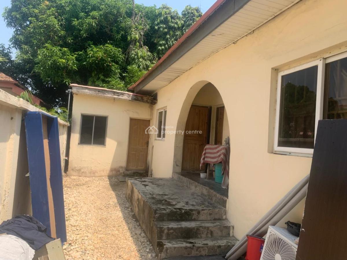 4 Bedroom Detached House + 3 Rooms Bq on 900 Sqm, Goshen Estate, Lekki, Lagos, Detached Duplex for Sale