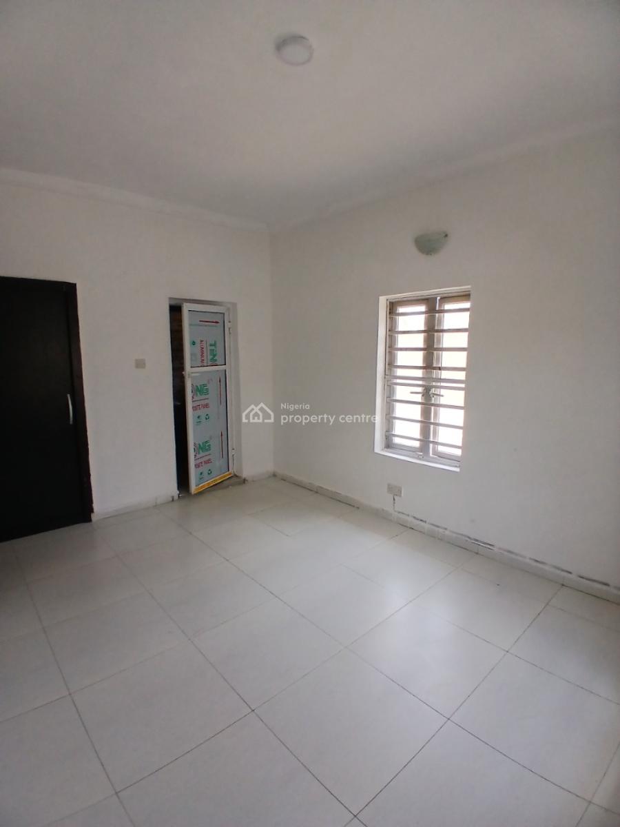 a Spacious 2 Bedroom Flat, Abraham Adesanya, Lekki Phase 2, Lekki, Lagos, Flat / Apartment for Rent