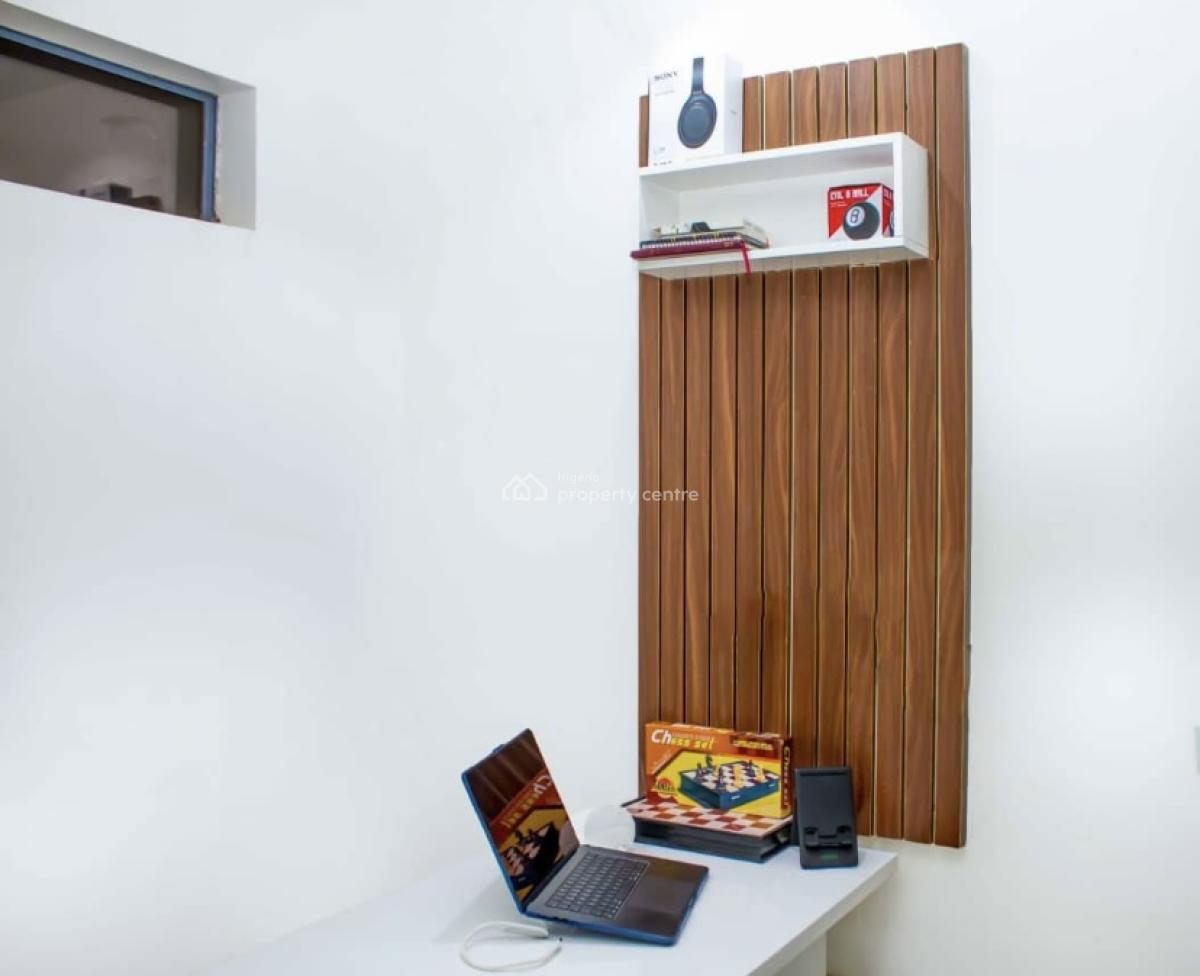 Nicely Furnished 2 Bedroom Apartment, Wuse, Abuja, Flat / Apartment Short Let