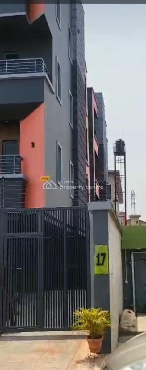 Decent 3 Bedroom Apartment Upstairs, Anthony, Maryland, Lagos, House for Rent