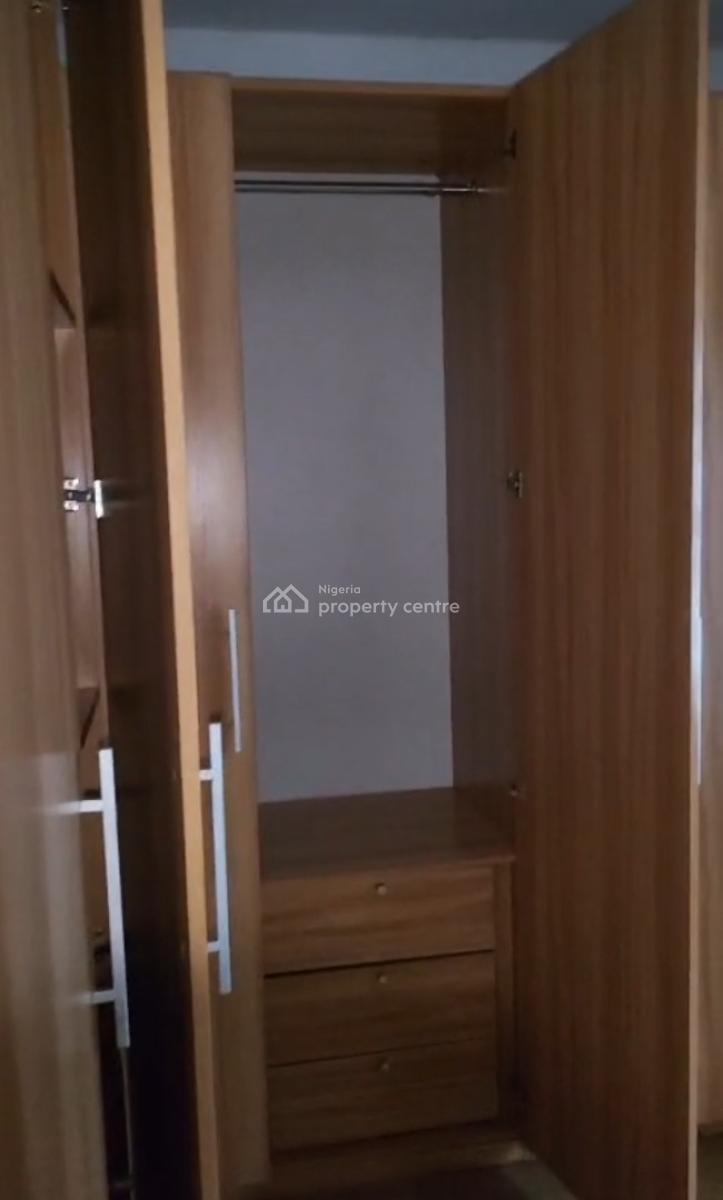 Decent 3 Bedroom Apartment Upstairs, Anthony, Maryland, Lagos, House for Rent