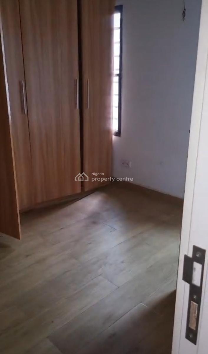 Decent 3 Bedroom Apartment Upstairs, Anthony, Maryland, Lagos, House for Rent