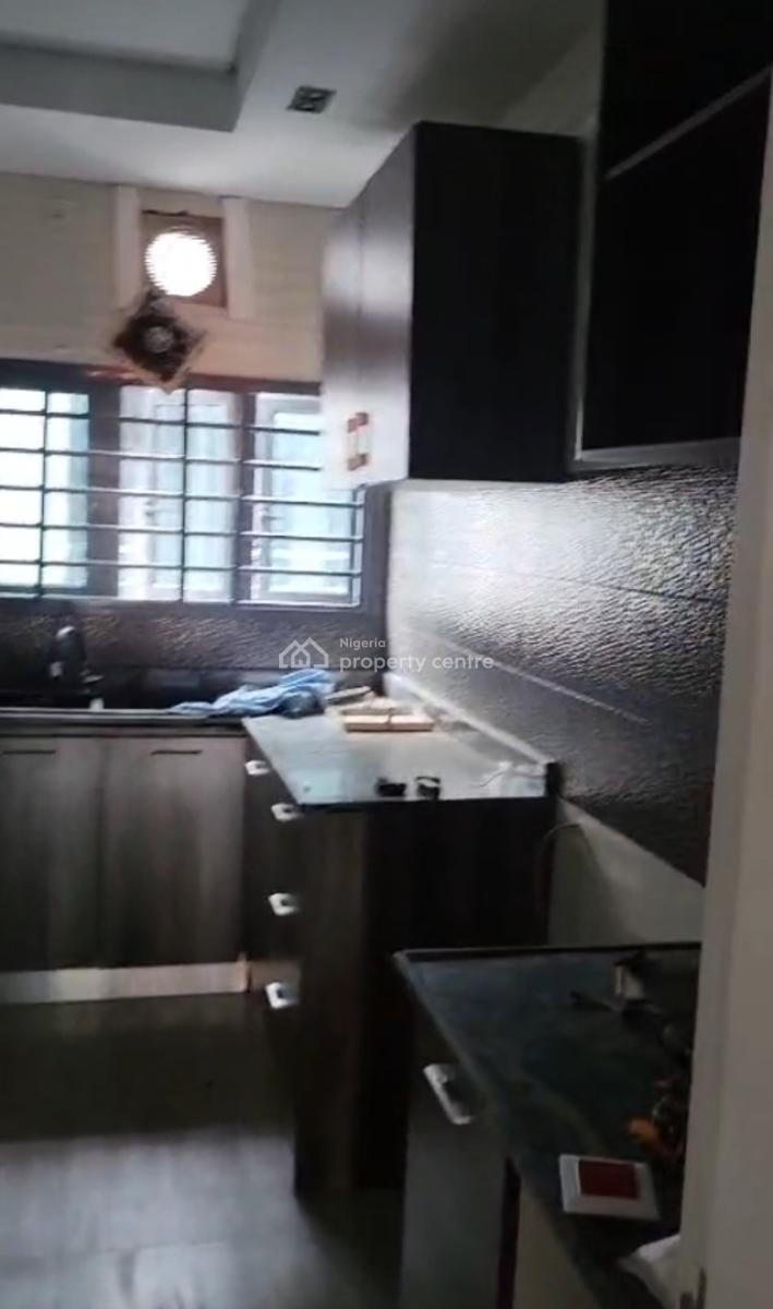 Decent 3 Bedroom Apartment Upstairs, Anthony, Maryland, Lagos, House for Rent