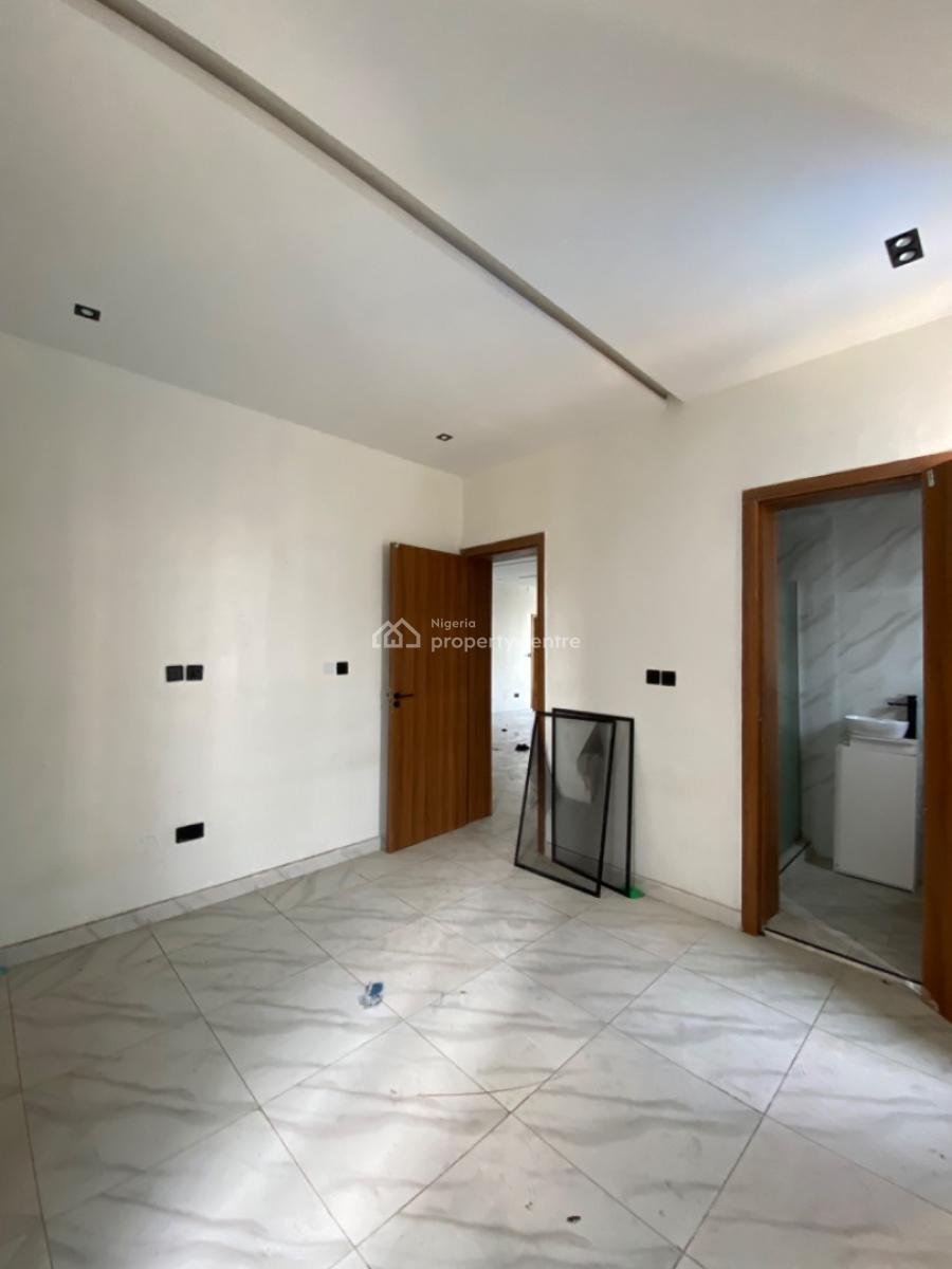 2 Bedroom Apartment, Ologolo, Lekki, Lagos, Flat / Apartment for Rent