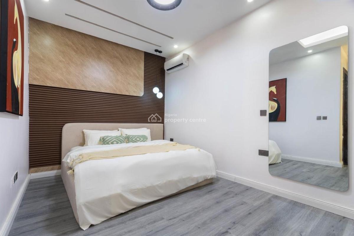 3 Bed with Pool, Snooker Board , Gym and Foot Ball Field, Lekki Phase 1, Lekki, Lagos, Flat / Apartment Short Let