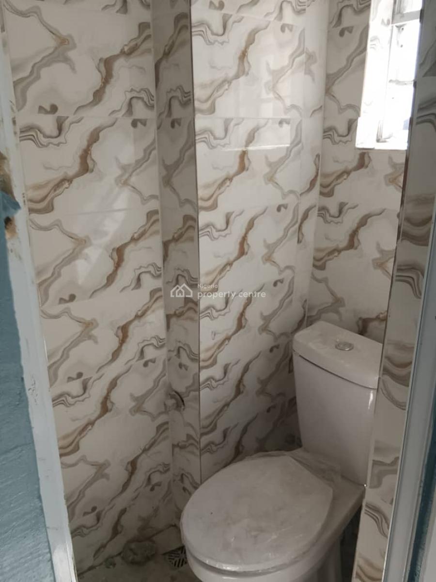 Newly Built 2 Bedrooms Flat with All Room Ensuite Visitors Toilet, Gated Street, Surulere, Lagos, Flat / Apartment for Rent