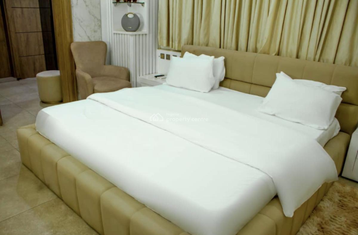 Nicely Furnished 3 Bedroom Apartment, Wuse, Abuja, Flat / Apartment Short Let