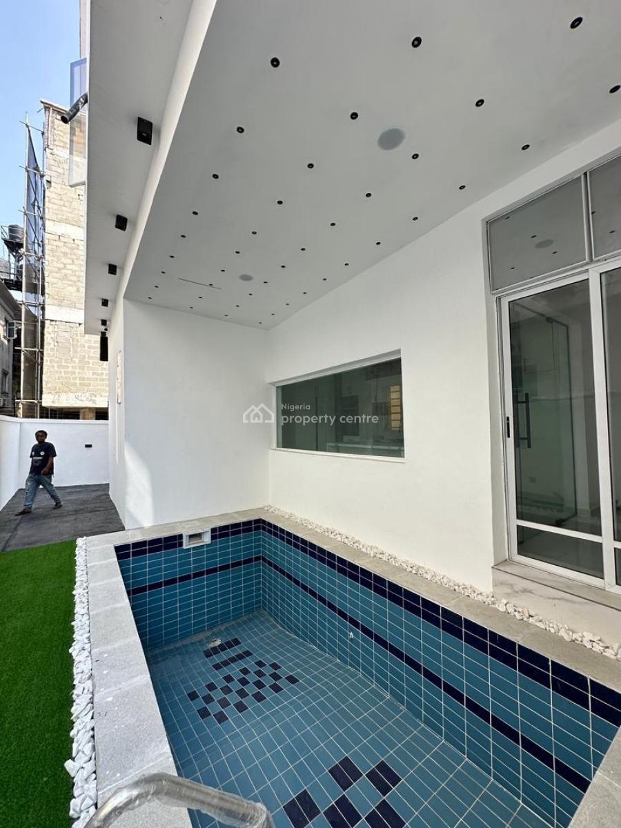 5 Bedroom Fully Detached Duplex with Bq, Ologolo, Lekki, Lagos, Detached Duplex for Sale