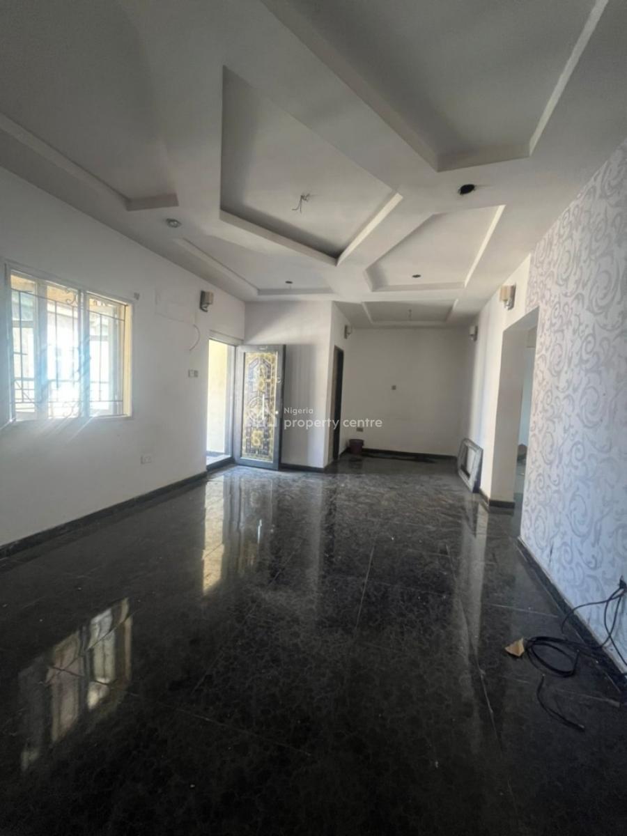Spacious 2 Bedroom Apartment Upstairs, Opp Goodnews Estate Back Gate, Ogombo, Ajah, Lagos, Flat / Apartment for Rent
