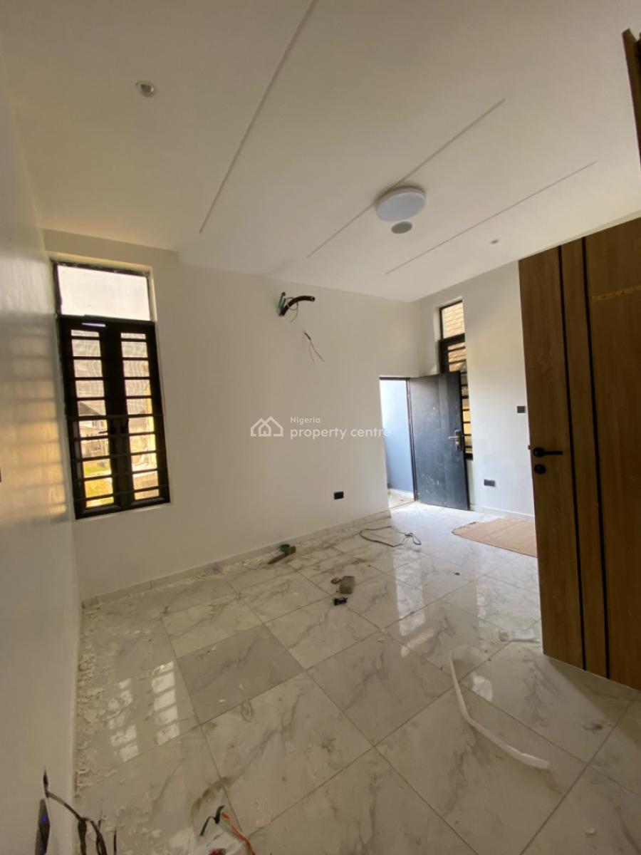 2 Bedroom Apartments, Osapa London, Lekki, Lagos, Flat / Apartment for Sale