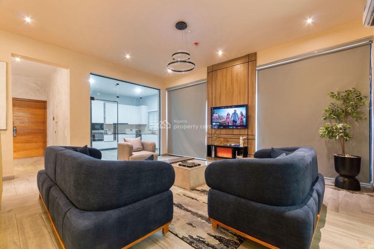 Beautiful 3 Bedroom Apartment with Ps5, Wine Bar, Gym and Swimming Pool, Lekki Phase 1, Lekki, Lagos, Flat / Apartment Short Let