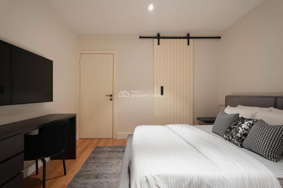 Cozy 3 Bedroom Apartment with Ps5, Wine Bar, Gym and Swimming Pool, Victoria Island (vi), Lagos, Flat / Apartment Short Let
