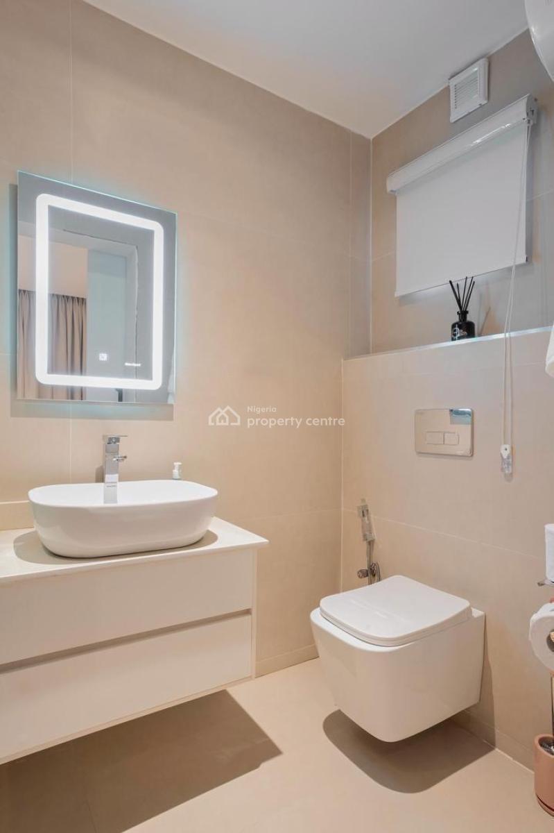 Cozy 3 Bedroom Apartment with Ps5, Wine Bar, Gym and Swimming Pool, Victoria Island (vi), Lagos, Flat / Apartment Short Let